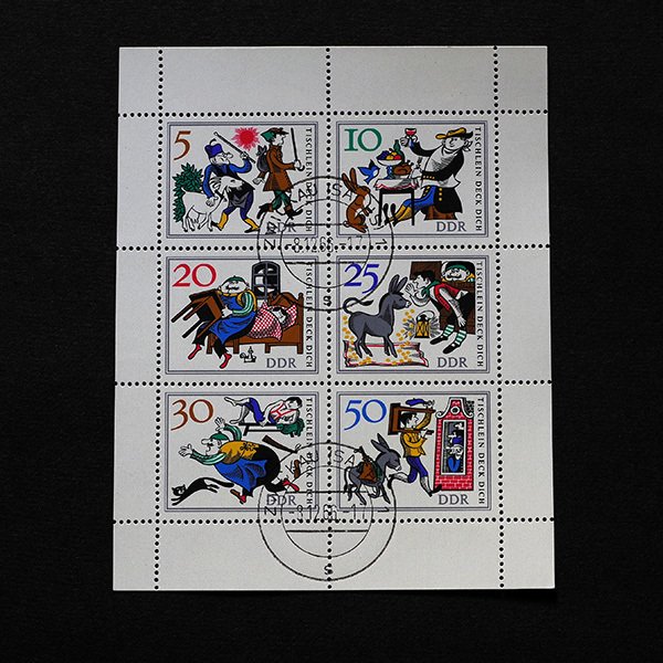 画像2: 東ドイツ　記念切手シート　CTO 童話 おぜんやご飯のしたくと金貨を生む騾馬と棍棒袋から出ろ