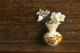 画像1: 東ドイツ　小さな花瓶　フラワー (1)