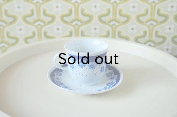 画像2: 東ドイツ　ヘンネベルクポツェラーン　エヒトコバルト・ブルーメ　デミタスカップ＆ソーサー