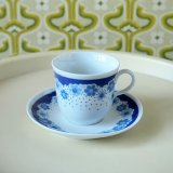 東ドイツ　ヘンネベルクポツェラーン　エヒトコバルト・ブルーメ　デミタスカップ＆ソーサー