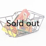 東ドイツ　ブリキの買い物かご＋ままごと食品パッケージ（アソート）